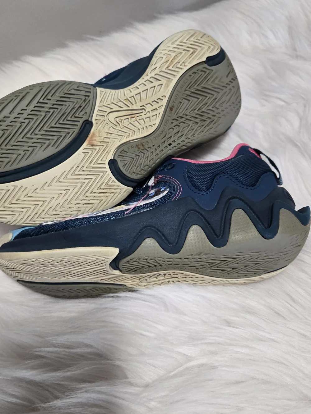 Nike Kids Navy Blue Sneakers with Light Blue and Pink Details